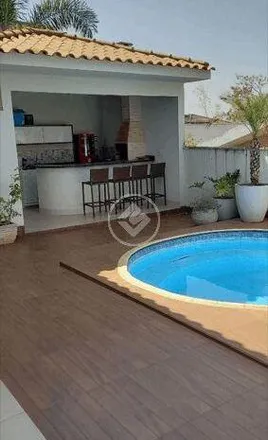 Buy this 3 bed house on Avenida Autodrómo Ayrton Senna in Goiânia - GO, 74884