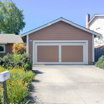 Buy this 3 bed house on 6 Weatherby Court in Petaluma, CA 94954