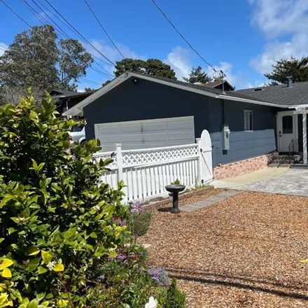 Rent this 3 bed house on 664 Larchmont Drive in Broadmoor, San Mateo County