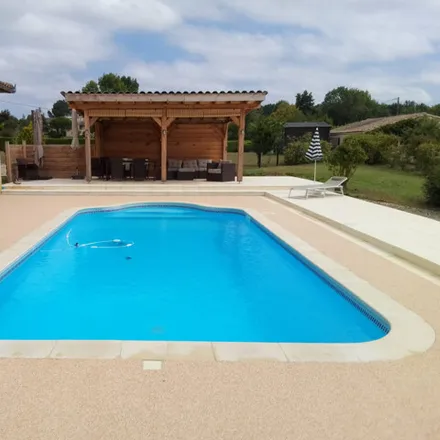 Buy this 6 bed house on 48 Place de la mairie in 47350 Seyches, France