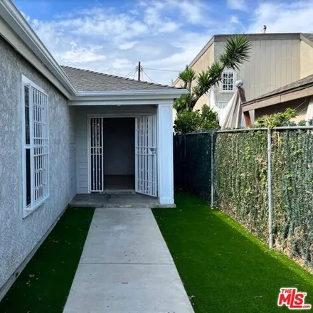Image 2 - 1593 West 59th Place, Los Angeles, CA 90047, USA - House for sale