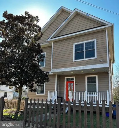 Rent this 3 bed house on 418 Jefferson Street in Annapolis, MD 21403