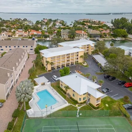 Image 3 - TD Bank, 13th Street Southeast, Tierra Verde, Pinellas County, FL 33715, USA - Condo for sale