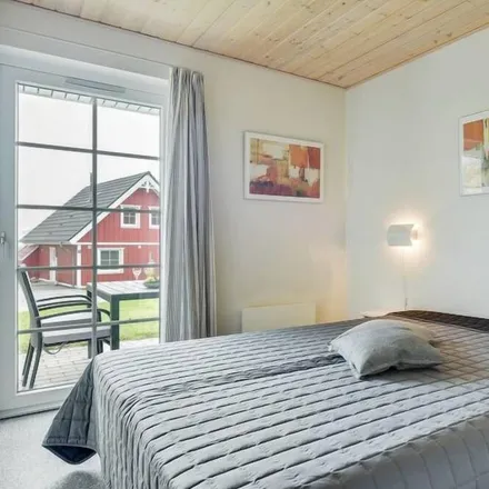 Rent this 4 bed house on 6300 Gråsten