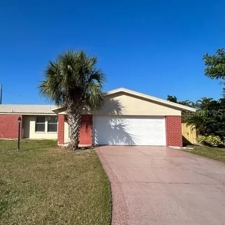 Rent this 3 bed house on 121 Algiers Drive in Plantation, Sarasota County