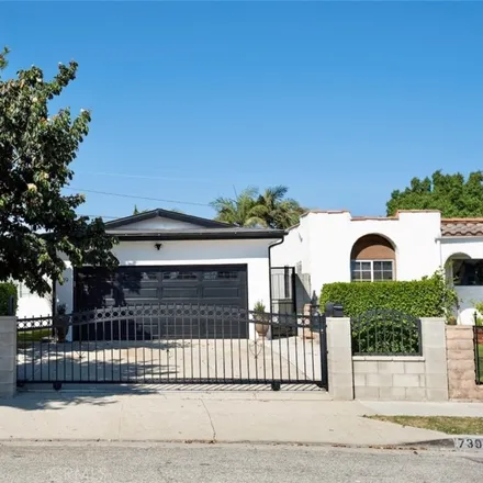Rent this 3 bed house on 739 East 67th Street in Inglewood, CA 90302