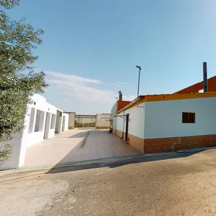Buy this 5 bed townhouse on Albatera