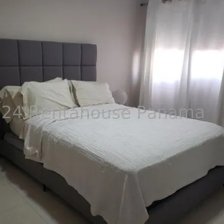 Rent this 3 bed house on Calle San Francisco in Quintas Versalles, Don Bosco