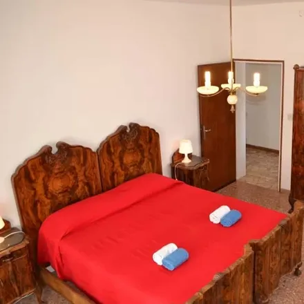 Rent this 3 bed room on Via Leonida Bissolati in 30170 Venice VE, Italy