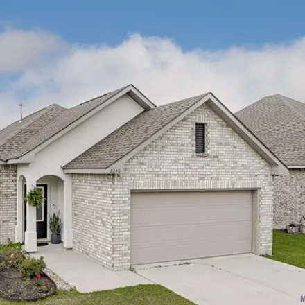 Buy this 3 bed house on 2240 Elmcrest Way in Saint Gabriel, Louisiana