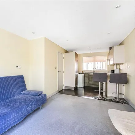 Rent this 1 bed apartment on Abbey Street in London, SE1 2RW