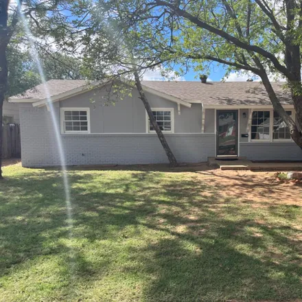 Buy this 3 bed house on 1919 71st Street in Lubbock, TX 79412