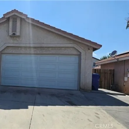 Image 2 - Victorville Valley Towing, 12770 El Evado Road, Victorville, CA 92392, USA - House for sale