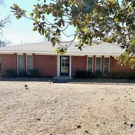 Buy this 3 bed house on 1167 Horseshoe Drive in Adams County, MS 39120