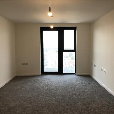 Image 3 - Ilford Fire Station, High Road, Seven Kings, London, IG1 1TR, United Kingdom - Apartment for rent