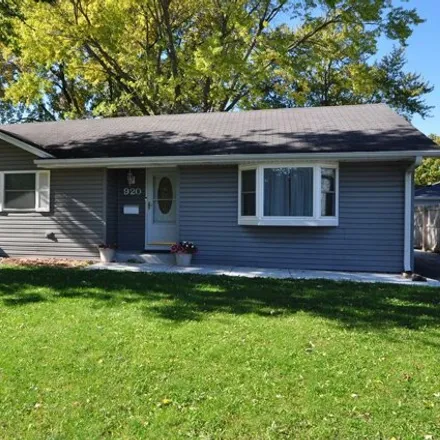 Buy this 3 bed house on 918 Central Avenue in Matteson, IL 60443