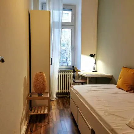 Rent this 5 bed apartment on Kiautschoustraße 2 in 13353 Berlin, Germany