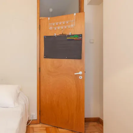 Rent this 4 bed room on Jornal de Notícias in Rua de Gonçalo Cristóvão, 4000-408 Porto