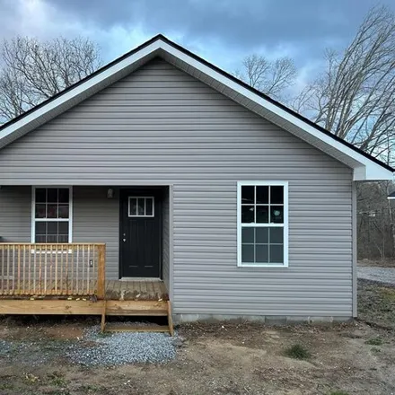 Buy this 3 bed house on Bills Street in Jamestown, Fentress County
