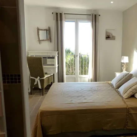 Rent this 2 bed house on Strada di Santa Reparata in 20220 Monticello, France
