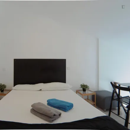 Rent this studio apartment on Madrid in Calle del Capitán Blanco Argibay, 37