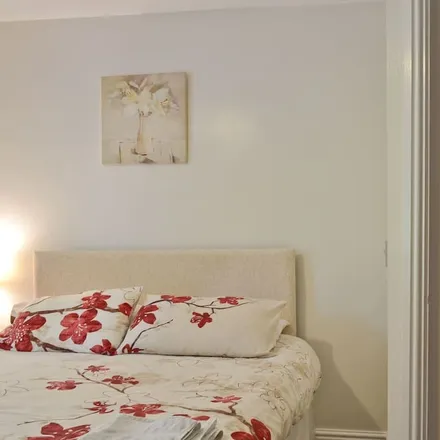 Rent this 2 bed duplex on Swimbridge in EX32 0QX, United Kingdom
