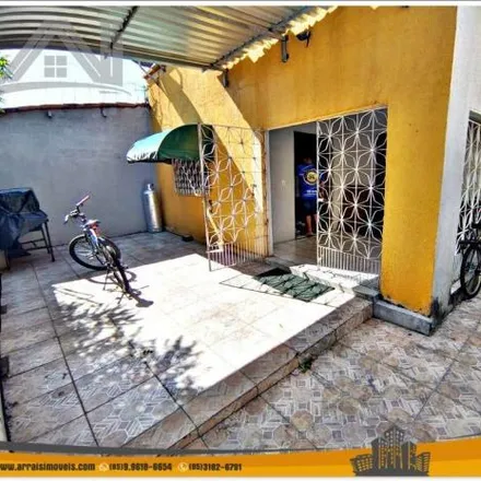Buy this 3 bed house on Rua Capitão Theogenes Gondim 92 in Bonsucesso, Fortaleza - CE