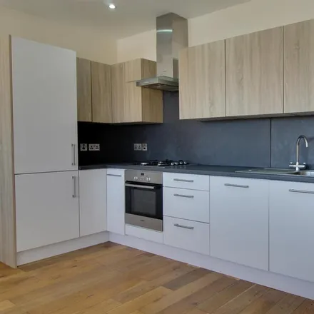 Rent this 2 bed apartment on Kinetics House in Garth Road, London