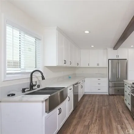 Image 6 - 2171 South Cloverdale Avenue, Los Angeles, CA 90016, USA - House for sale