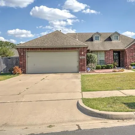 Image 2 - 1806 Tulip Court, Claremore, OK 74019, USA - House for sale