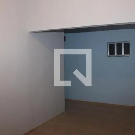 Rent this 2 bed house on Rua Doutor Getúlio de Moura in Jardim Iguaçu, Nova Iguaçu - RJ
