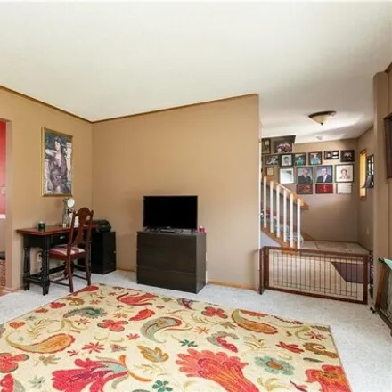 Image 6 - 4261 Southwest 27th Street, Des Moines, IA 50321, USA - House for sale