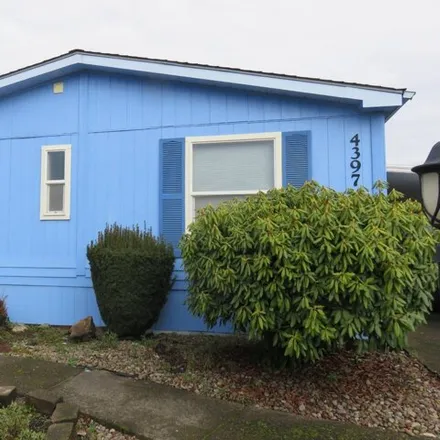 Buy this studio apartment on 4397 Bren Loop Northeast in Salem, OR 97305