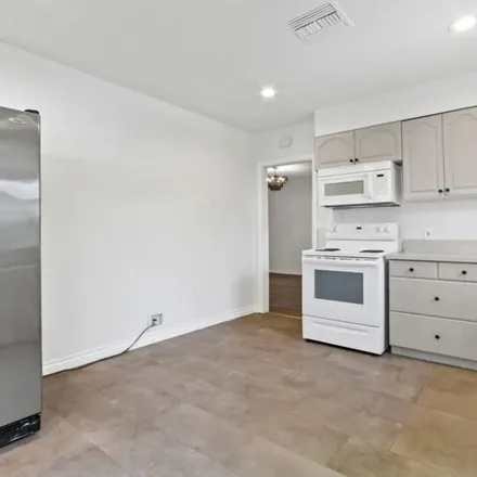 Rent this 3 bed apartment on 153 South La Peer Drive in Beverly Hills, CA 90211