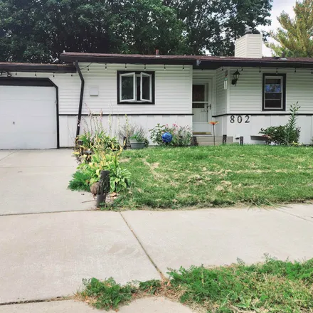 Buy this 3 bed house on 802 North Pine Street in Sun Prairie, WI 53590