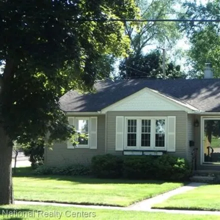 Buy this 2 bed house on 36 S Holcomb Rd in Michigan, 48346