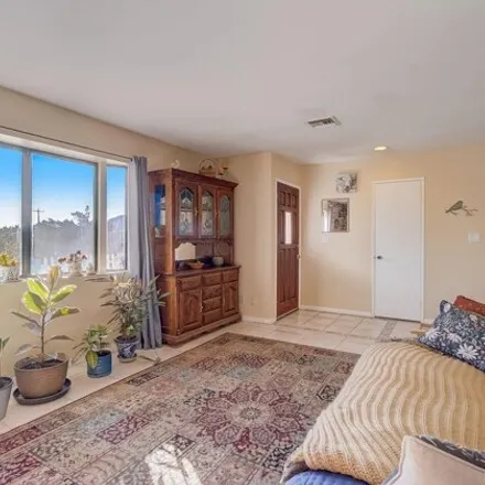 Image 6 - 34672 Violan Street, Los Angeles County, CA 93510, USA - House for sale