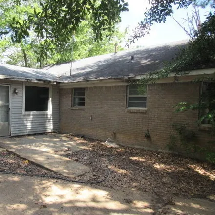 Image 2 - 8229 Ashbrook Drive, Southaven, MS 38671, USA - House for sale