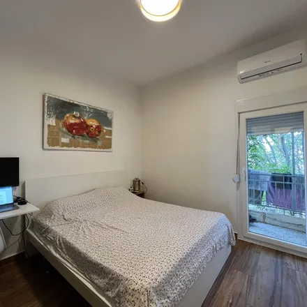 Rent this 1 bed room on Κασσάνδρου 11 in Thessaloniki Municipal Unit, Greece