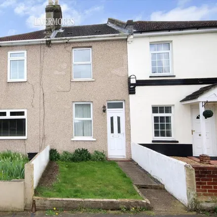 Rent this 2 bed townhouse on The Horse & Groom in 15 Leyton Cross Road, Maypole