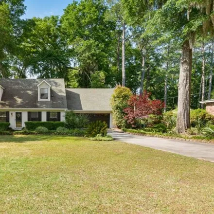 Buy this 3 bed house on 141 Fort Marion Road in Beaufort, SC 29902