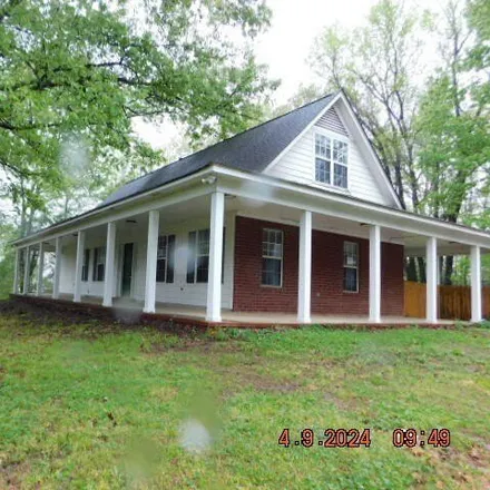 Buy this 3 bed house on 957 Getwell Rd S in Hernando, Mississippi