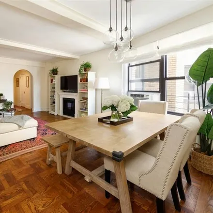 Image 2 - 35 WEST 92ND STREET 8A in New York - Apartment for sale