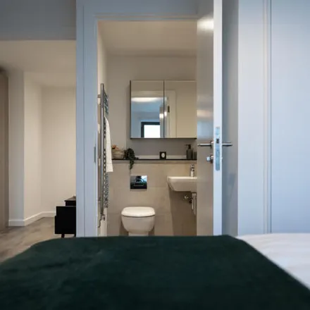 Image 7 - Hampton by Hilton Rochdale, New Baillie Street, Milnrow, OL16 1EU, United Kingdom - Apartment for rent