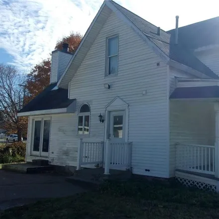 Buy this 5 bed house on 143 North Main Street in Holland, Erie County