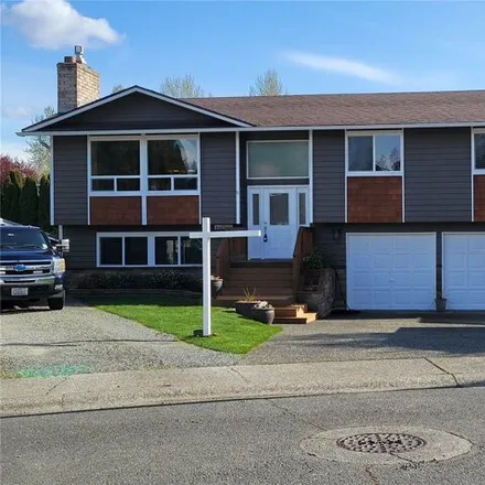 Buy this 3 bed house on 956 Anacortes Court Northeast in Renton, WA 98059