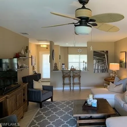 Image 3 - 3009 Driftwood Way, Collier County, FL 34109, USA - Condo for rent