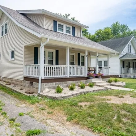 Buy this 3 bed house on 1003 S Locust St in Greencastle, Indiana