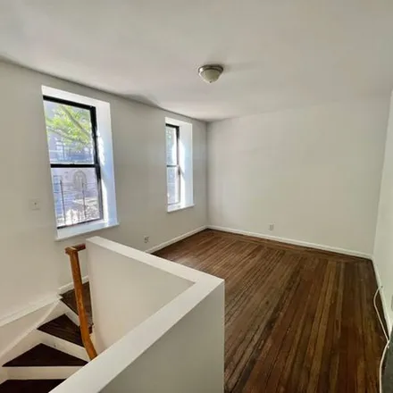 Image 7 - 184 Claremont Avenue, New York, NY 10027, USA - Apartment for rent