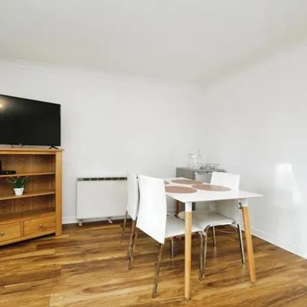 Image 5 - Hawkesbury Mews, Darlington, DL3 6RR, United Kingdom - Apartment for sale
